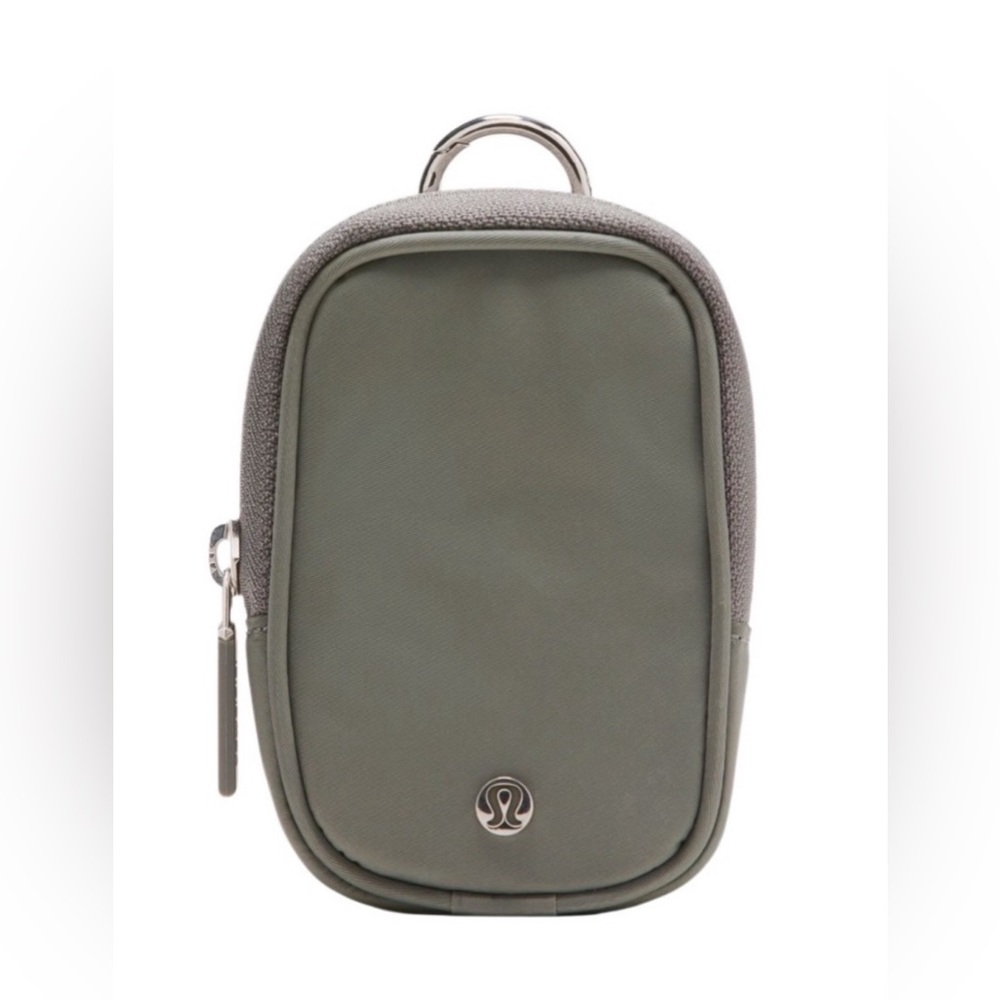 NWT Lululemon City Essential Bag + Nano Clip Pouch – Sage Grey  (Set) - Picture 8 of 15